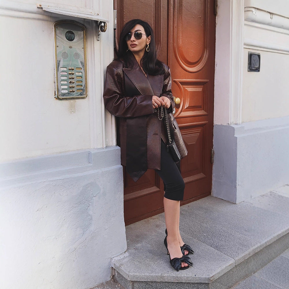 Blazer en simili cuir à la mode pour femmes avec effet croco Chic und Stil