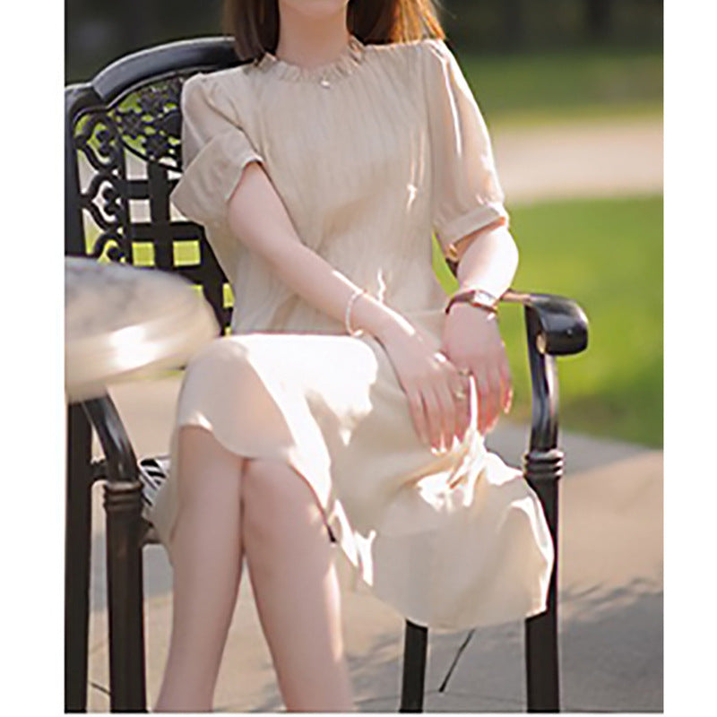 Robe midi plissée pour femmes avec manches courtes bouffantes Chic und Stil