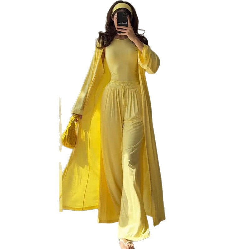 Ladies loungewear combination with flowing kimono and comfortable pants Chic and Style