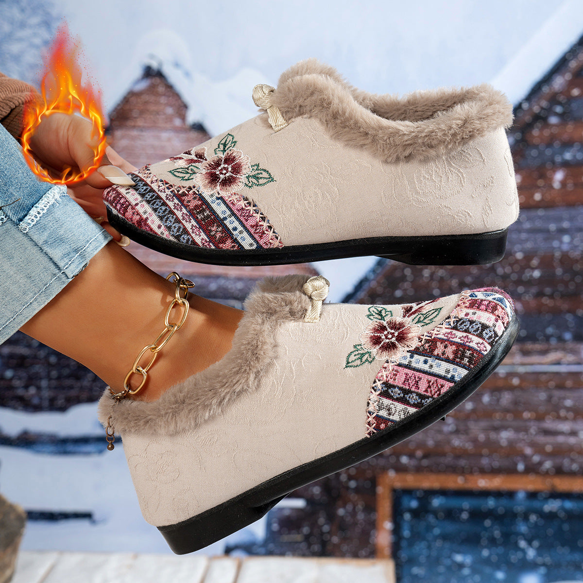 Chaussons pour femme avec doublure douce et design floral à la mode Chic und Stil