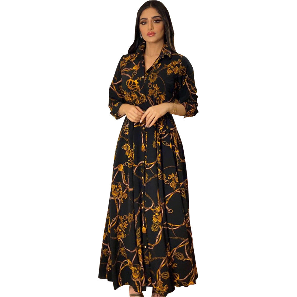 Robe maxi tendance pour dames avec une silhouette cintrée et un élégant détail de bouton Chic und Stil