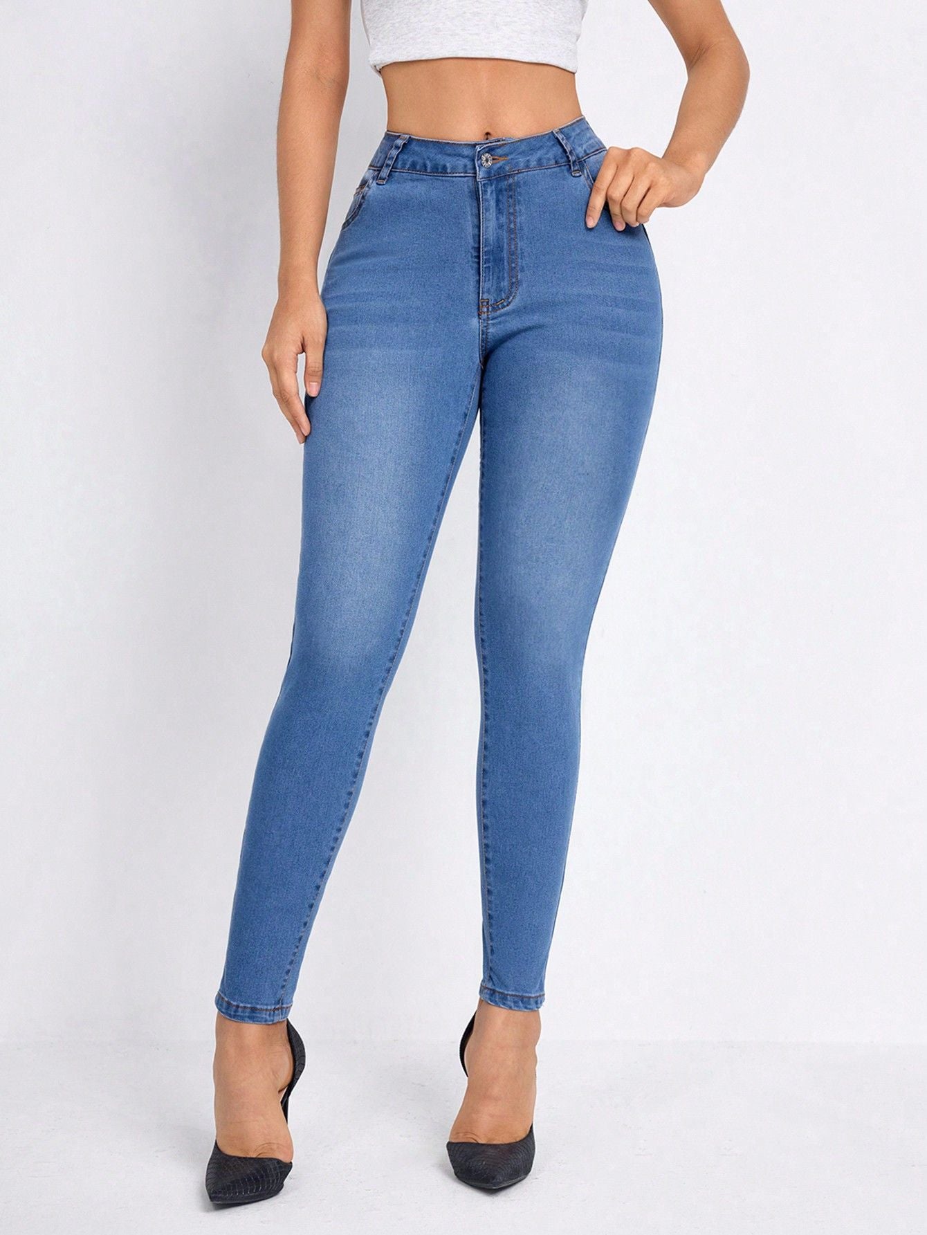 Jean haute taille pour femmes avec coupe ajustée et taille élastique Chic und Stil
