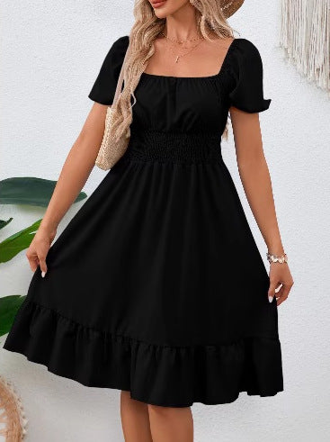 Robe femme à encolure carrée smockée en A avec ourlet à volants Chic und Stil