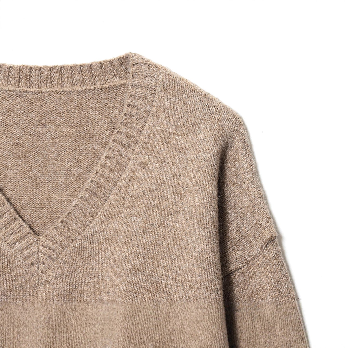 Dames pull en cachemire avec col V et coupe décontractée Chic und Stil