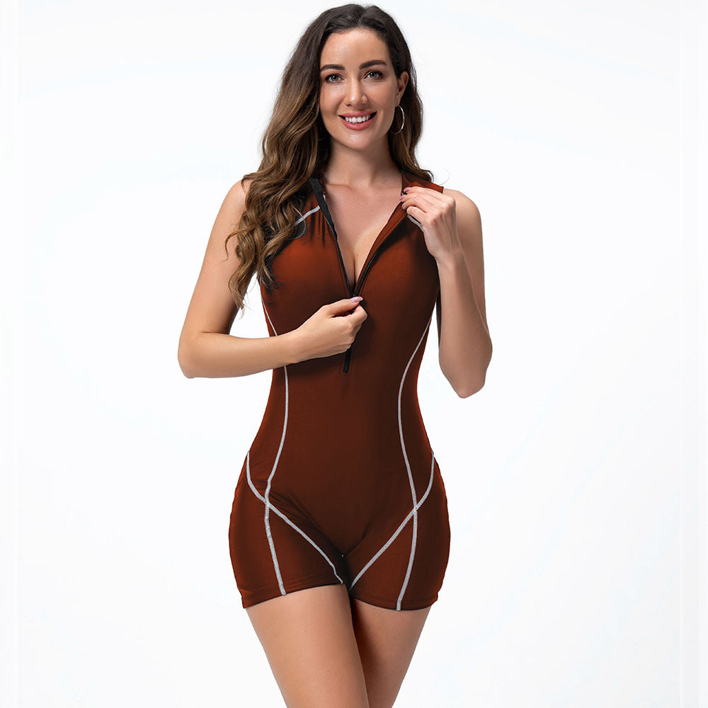 Maillot de bain sportif femme avec jambe courte et fermeture éclair pratique Chic und Stil
