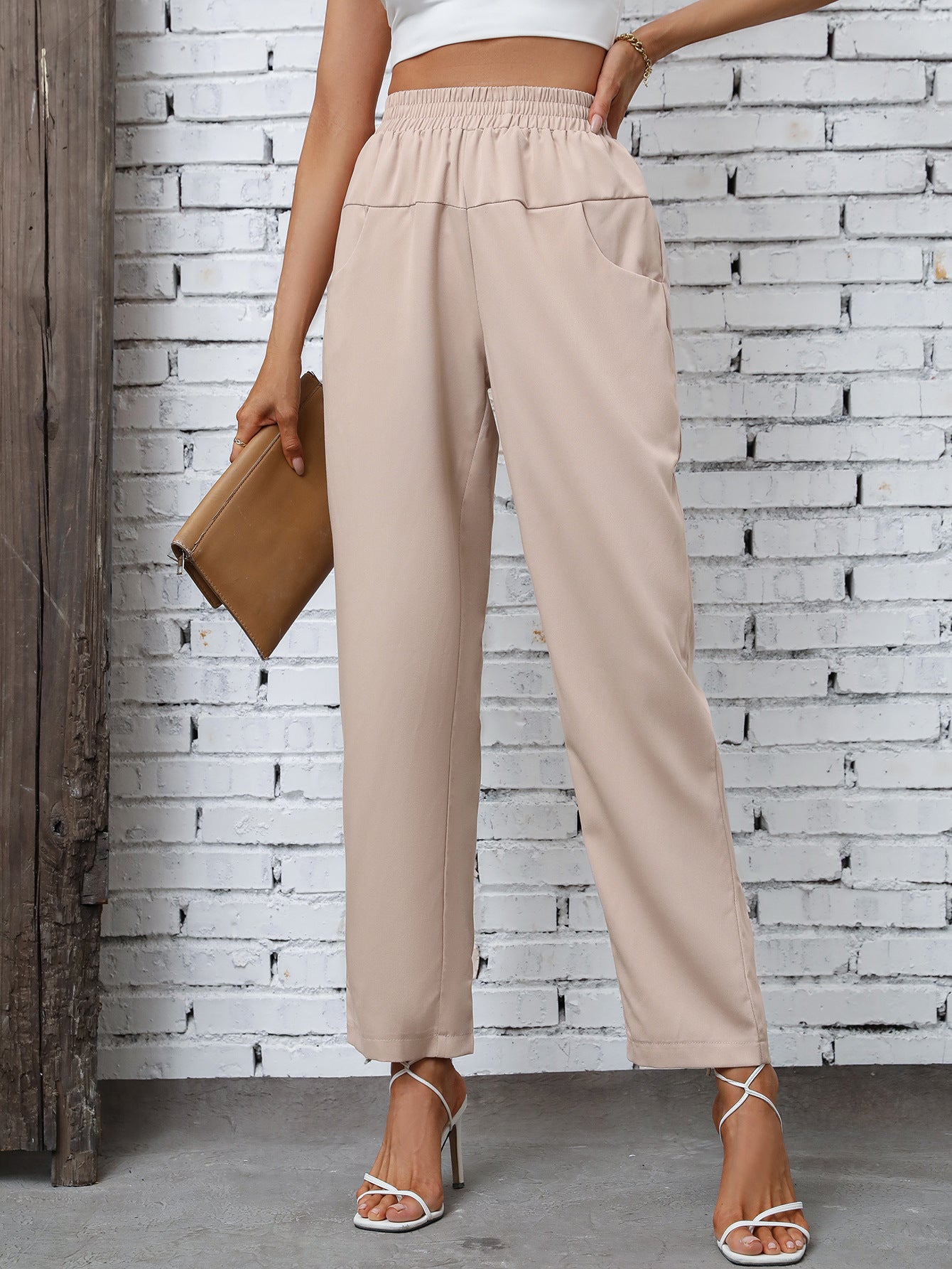 Pantalon de loisirs élégant pour femmes avec taille élastique et poches latérales pratiques Chic und Stil