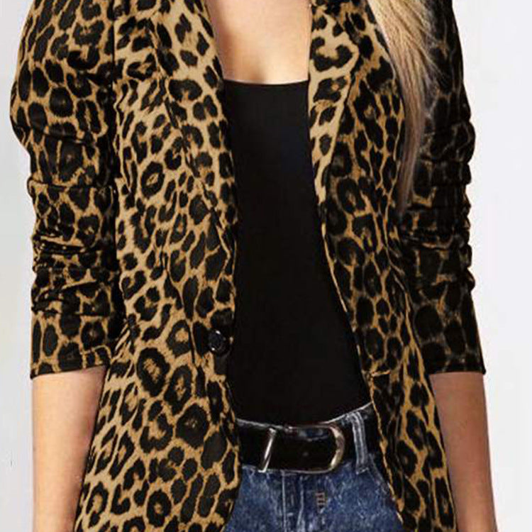 Blazer élégant pour femmes à motif léopard avec des détails raffinés Chic und Stil
