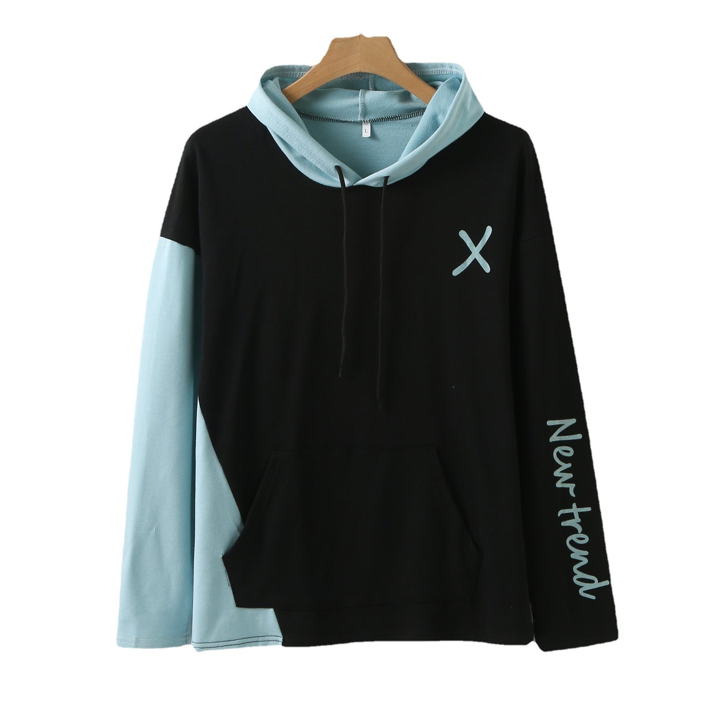 Sweat à capuche pour femme avec un design de coloris moderne et une poche kangourou pratique Chic und Stil