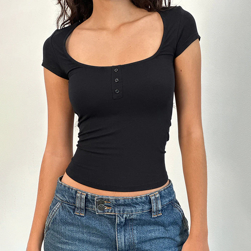 T-shirt court pour femmes avec décolleté ondulé Chic und Stil