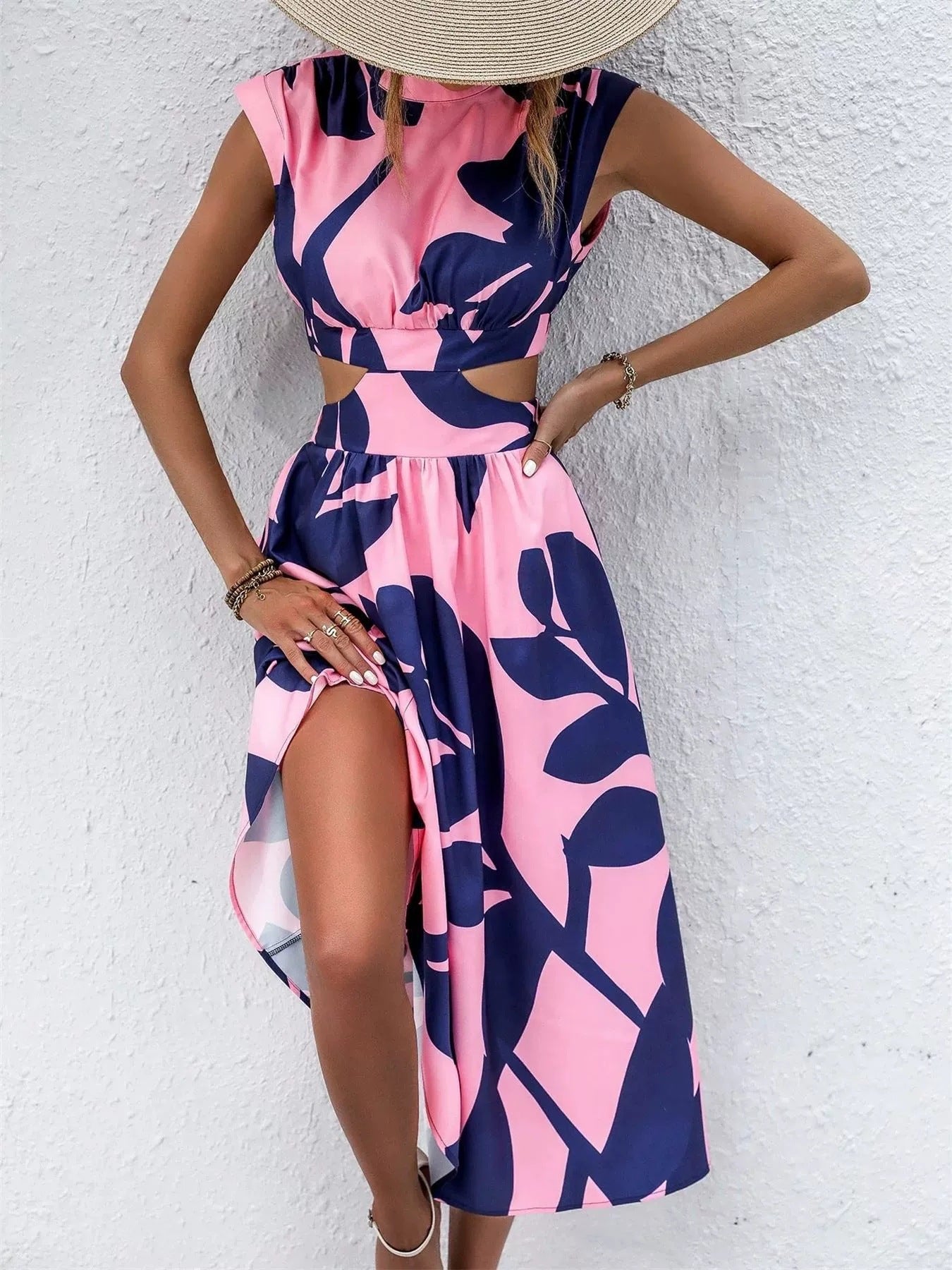 Robe midi d'été pour femmes avec design sans épaules et coupe florale Chic und Stil