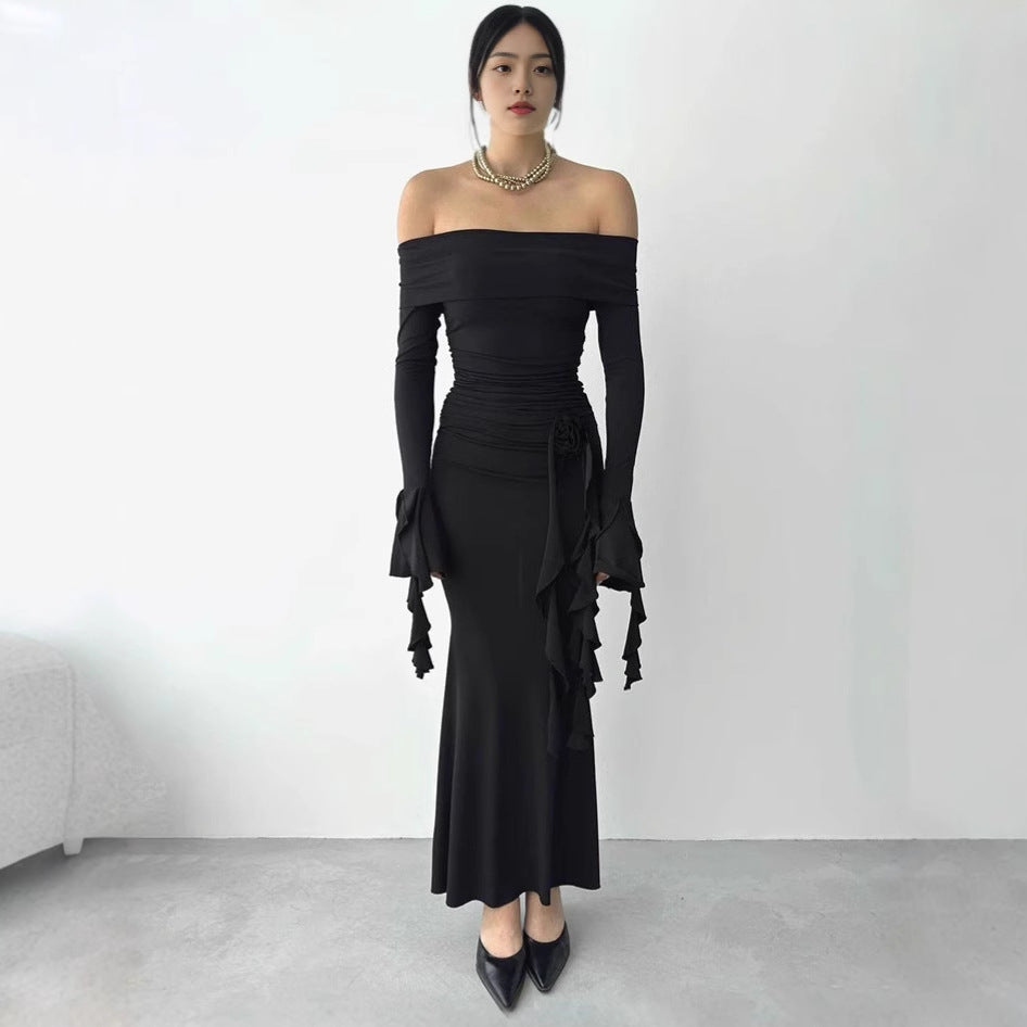 Mode Femme Élégante Robe Max longue Off-Shoulder avec Détails en Volants et Silhouette Ajustée Chic und Stil