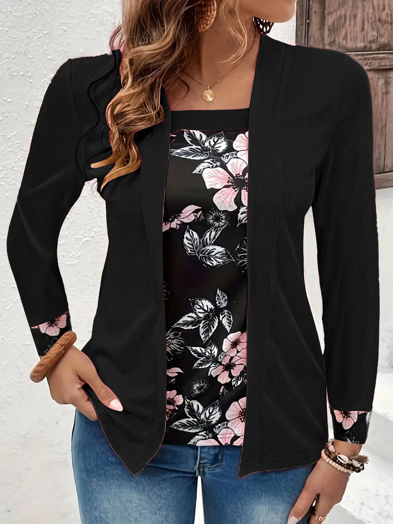 Dames Élégante et décontractée Longue veste avec design floral Chic und Stil