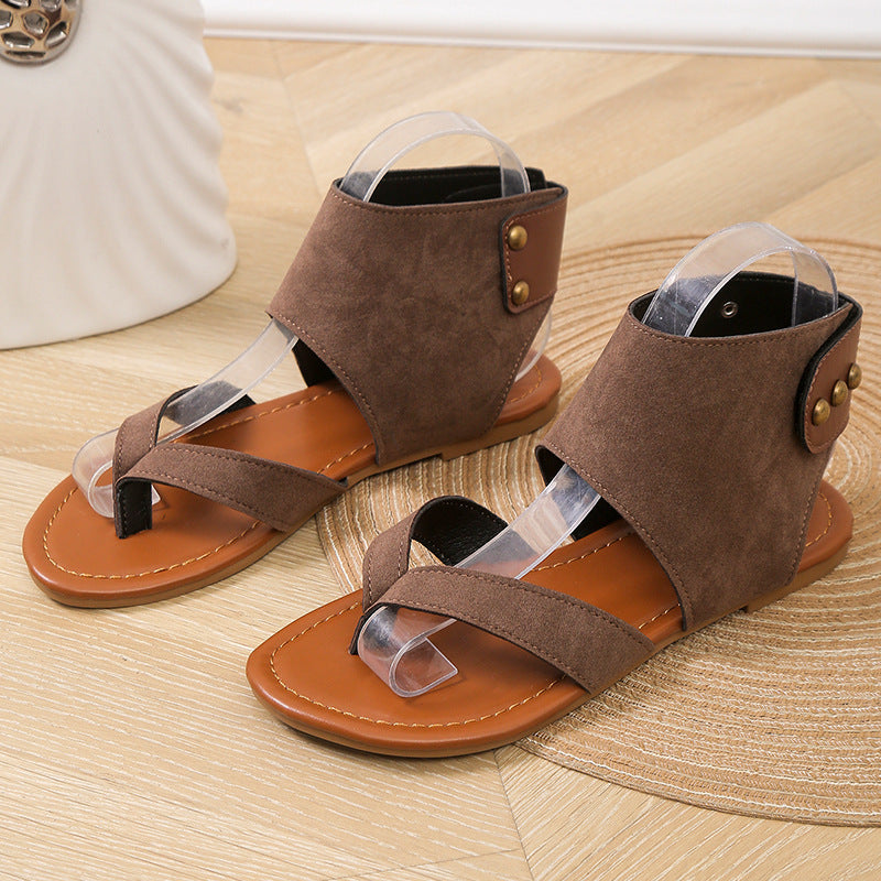 Sandales pour femmes avec sangle de cheville réglable et design décolleté à la mode Chic und Stil