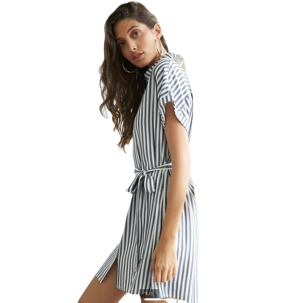 Robe chemise rayée pour femmes avec ceinture à la taille Chic und Stil