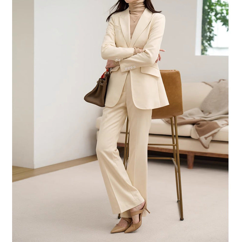 Veste peplum ajustée pour femmes et ensemble de pantalons évasés Chic und Stil