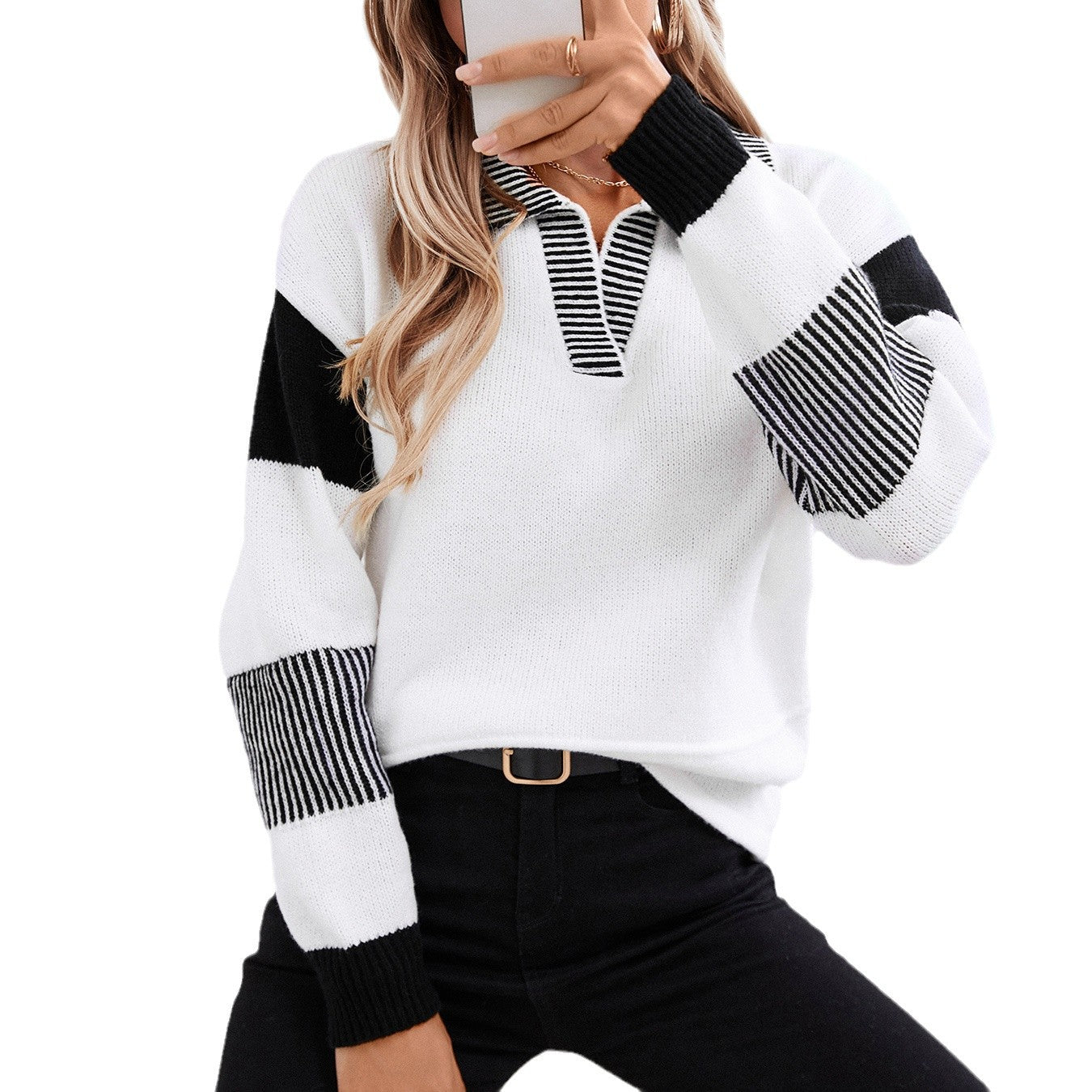 Pull féminin tendance avec col polo et rayures contrastées Chic und Stil