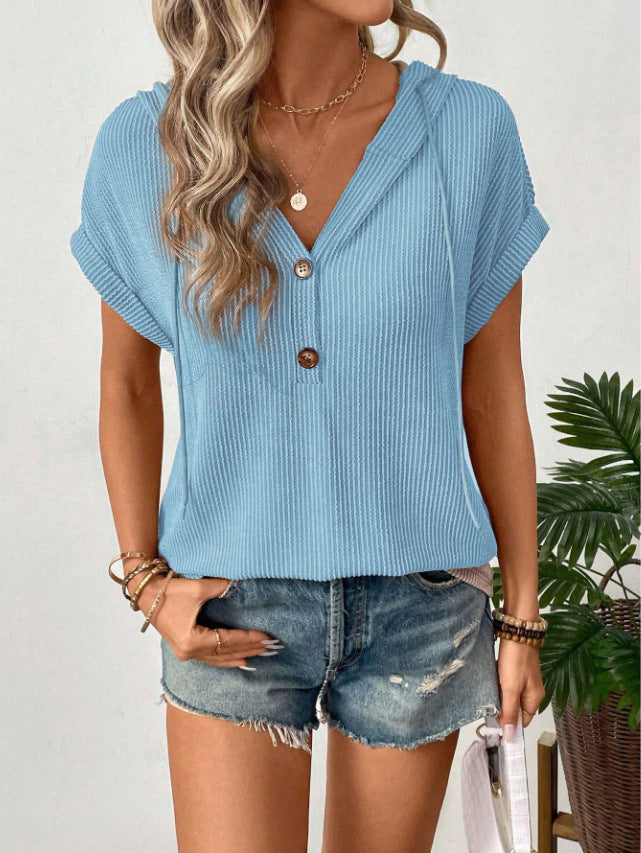 Chemise à manches courtes décontractée pour femmes avec patte de boutonnage et capuche Chic und Stil