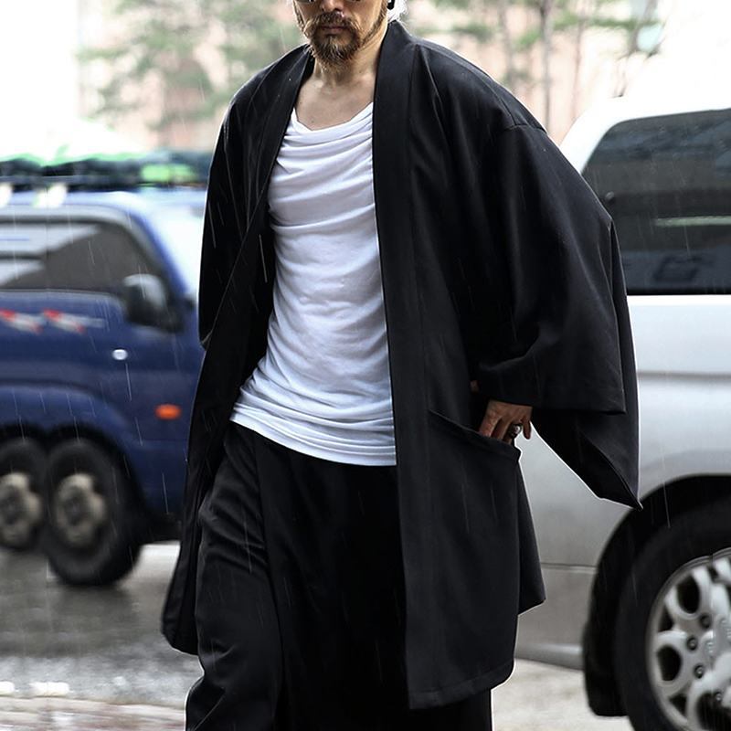Veste kimono femme avec coupe moderne et poches pratiques Chic und Stil