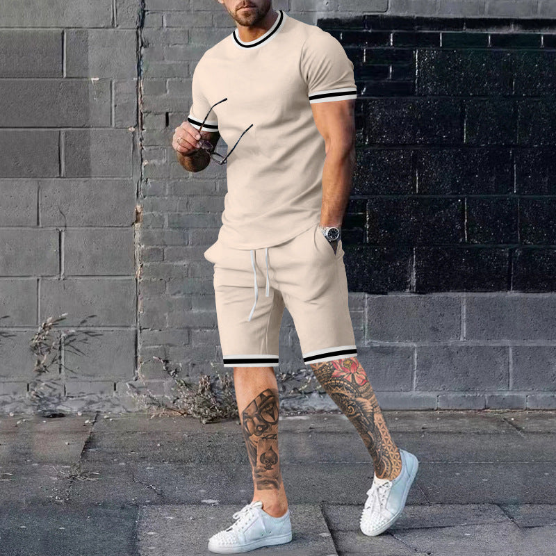 Hommes Ensemble sportif à manches courtes avec des bandes contrastées Chic und Stil