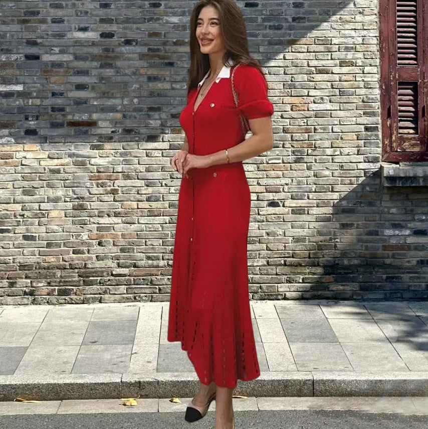Robe midi femme avec patte de boutonnage et col contrastant Chic und Stil
