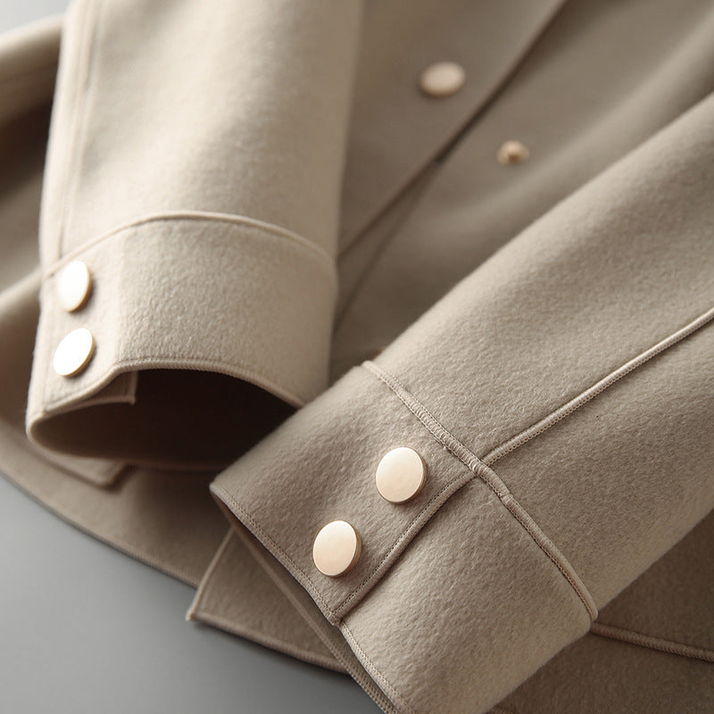 Veste femme stylée sans col à boutons Chic und Stil