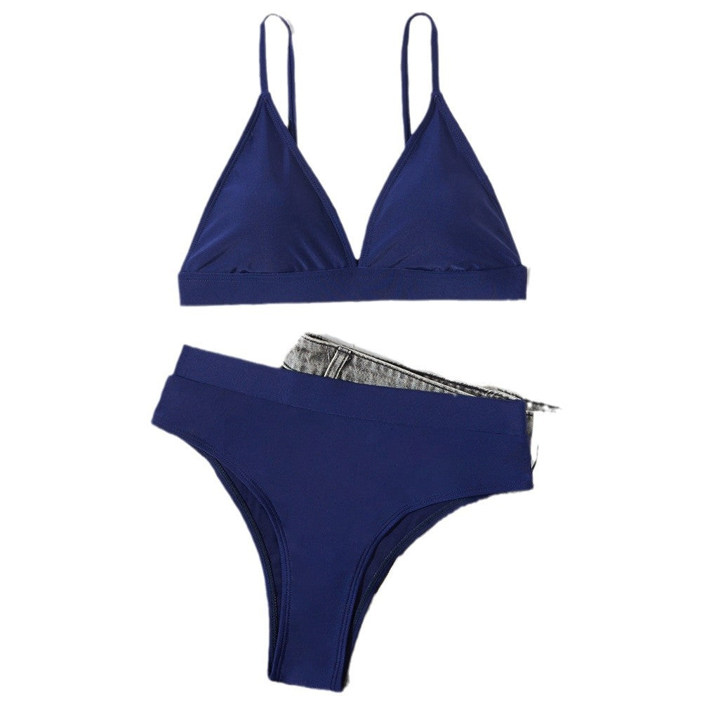Bikini triangle femme avec un design de volants décoratifs et des liens ajustables Chic und Stil
