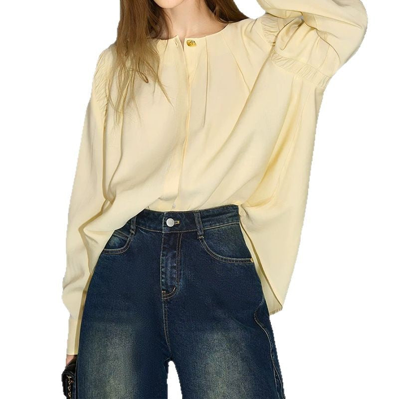 Blouse plissée pour femmes avec détail de bouton décoratif Chic und Stil