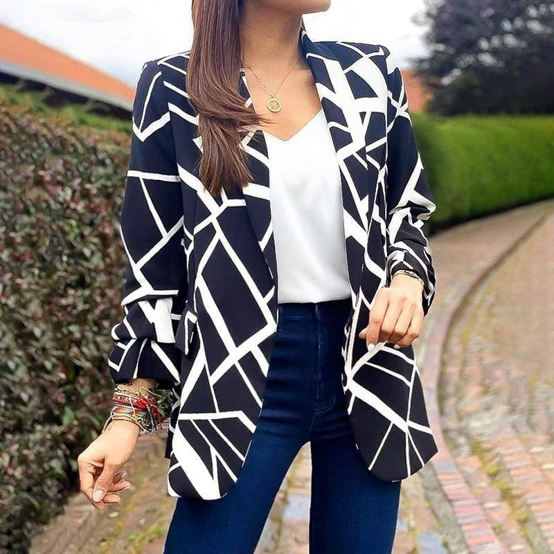 Veste pour femmes avec un motif géométrique moderne et une coupe décontractée Chic und Stil
