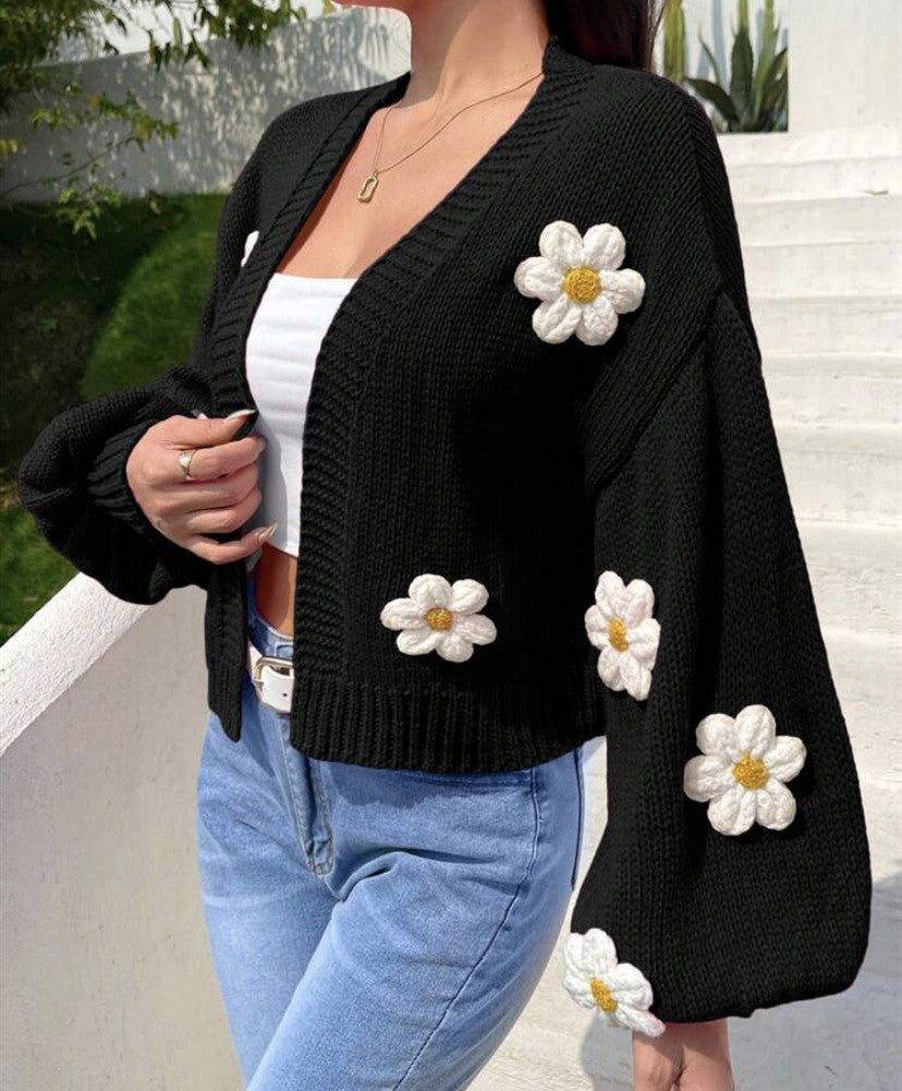 Cardigan court en tricot pour femmes avec un motif floral fantaisiste Chic und Stil