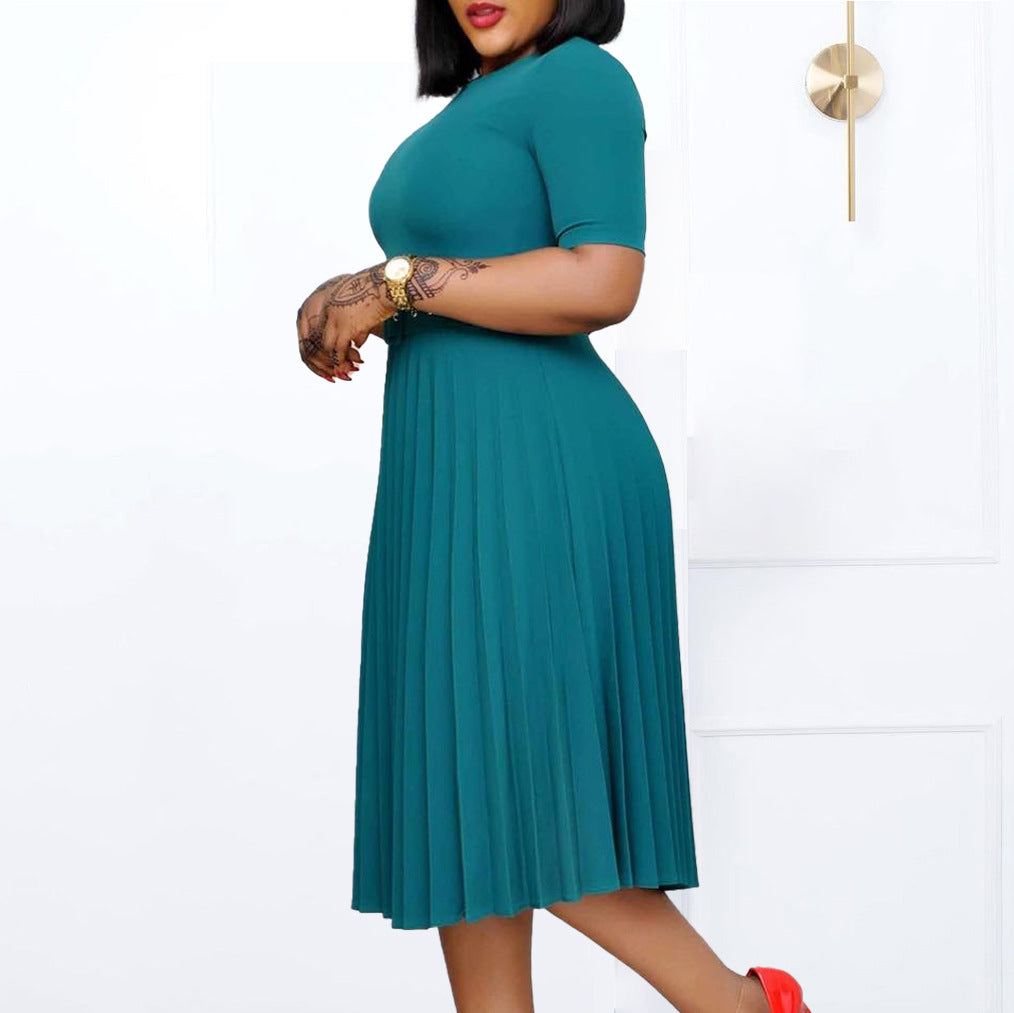 Robe plissée pour femmes avec ceinture cintrée et manches courtes Chic und Stil