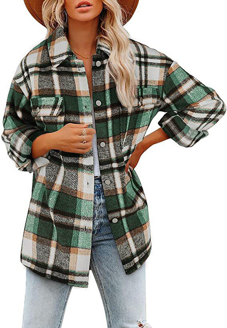 Veste chemise surdimensionnée pour dames avec motif à carreaux et poches pratiques Chic und Stil