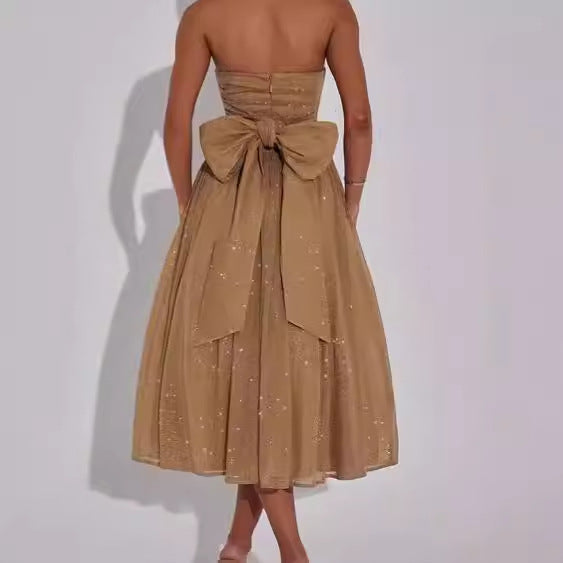 Dames Élégant robe de cocktail sans bretelles avec haut froncé et ligne A Chic und Stil