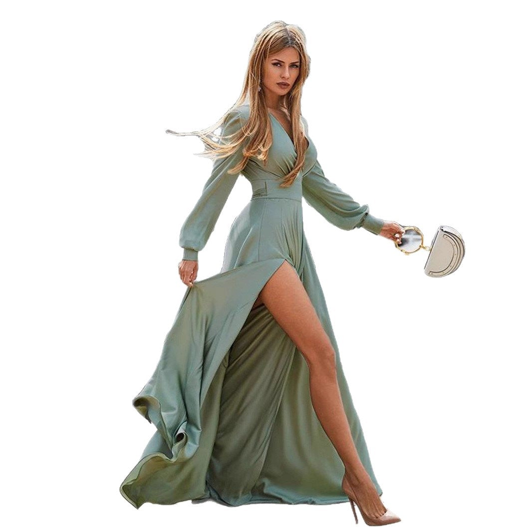 Robe maxi femme avec un élégant design enveloppant et des fentes latérales raffinées Chic und Stil