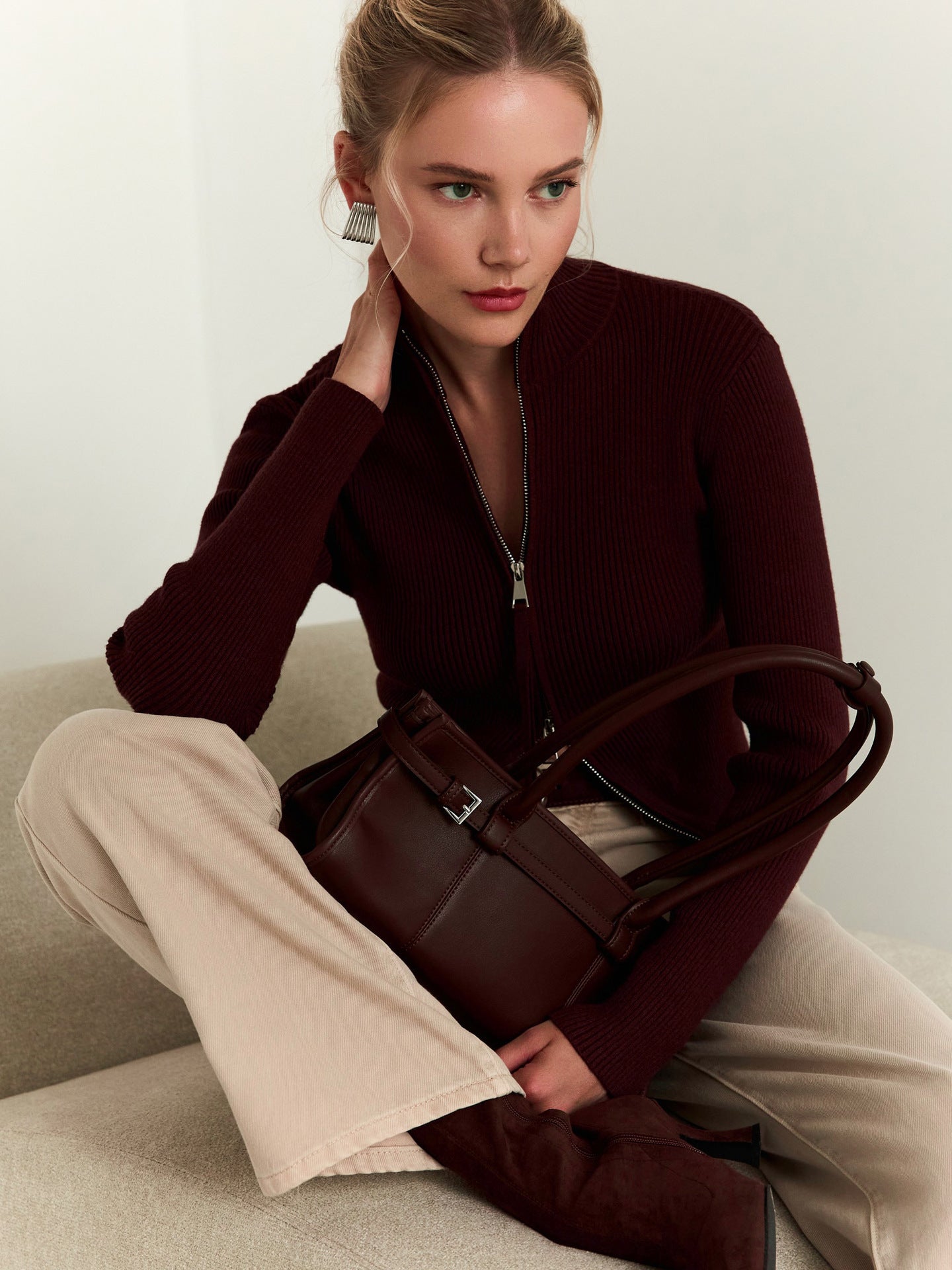 Pull-over en tricot pour dames avec fermeture éclair haute et structure en côtes Chic und Stil