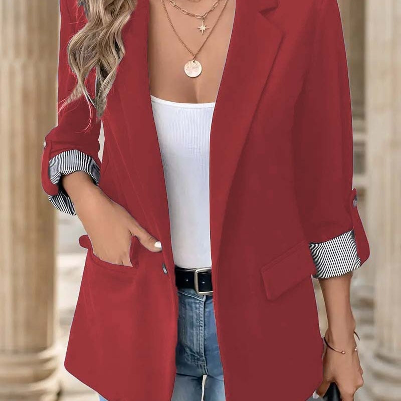 Veste de blazer à la mode pour femmes avec des détails de contraste élégants Chic und Stil