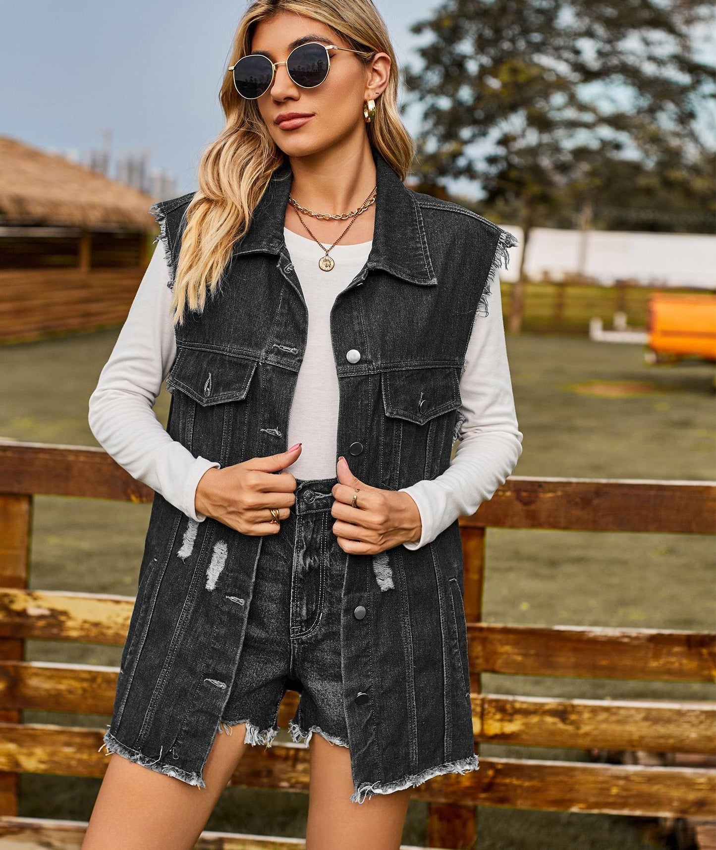 Veste en denim pour femmes au coupe décontracté avec franges et poches pratiques Chic und Stil