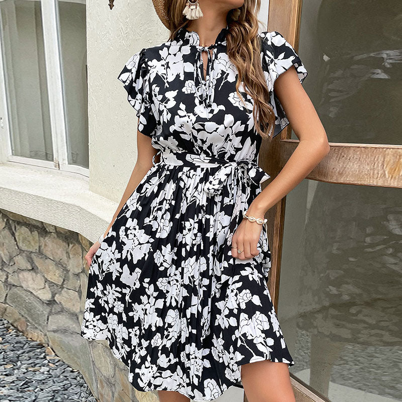 Robe midi à imprimé floral pour dames avec des volants élégants Chic und Stil