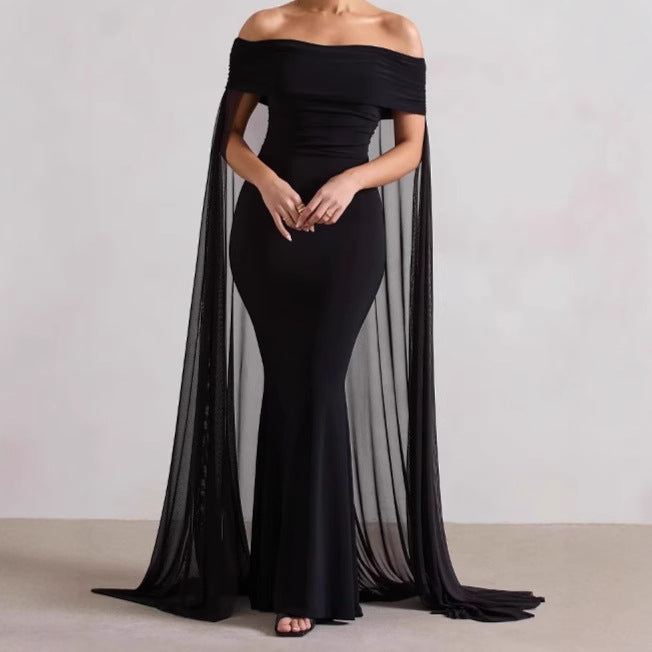 Robe de soirée élégante pour femmes à épaule dénudée avec cape transparente fluide et coupe flatteuse Chic und Stil