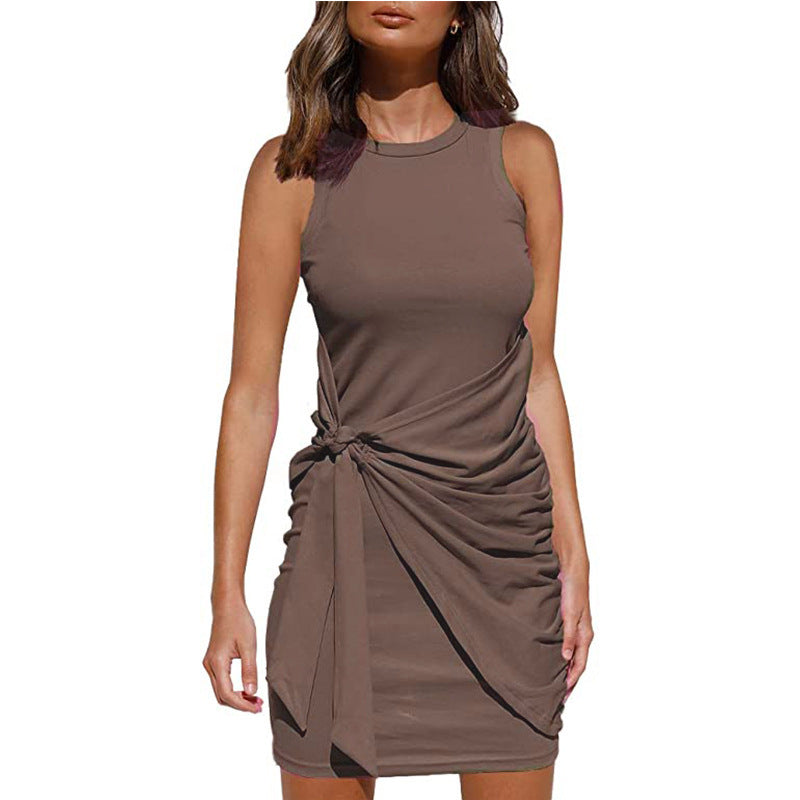 Robe Mini Drapée Tournée Sans Manches Chic und Stil
