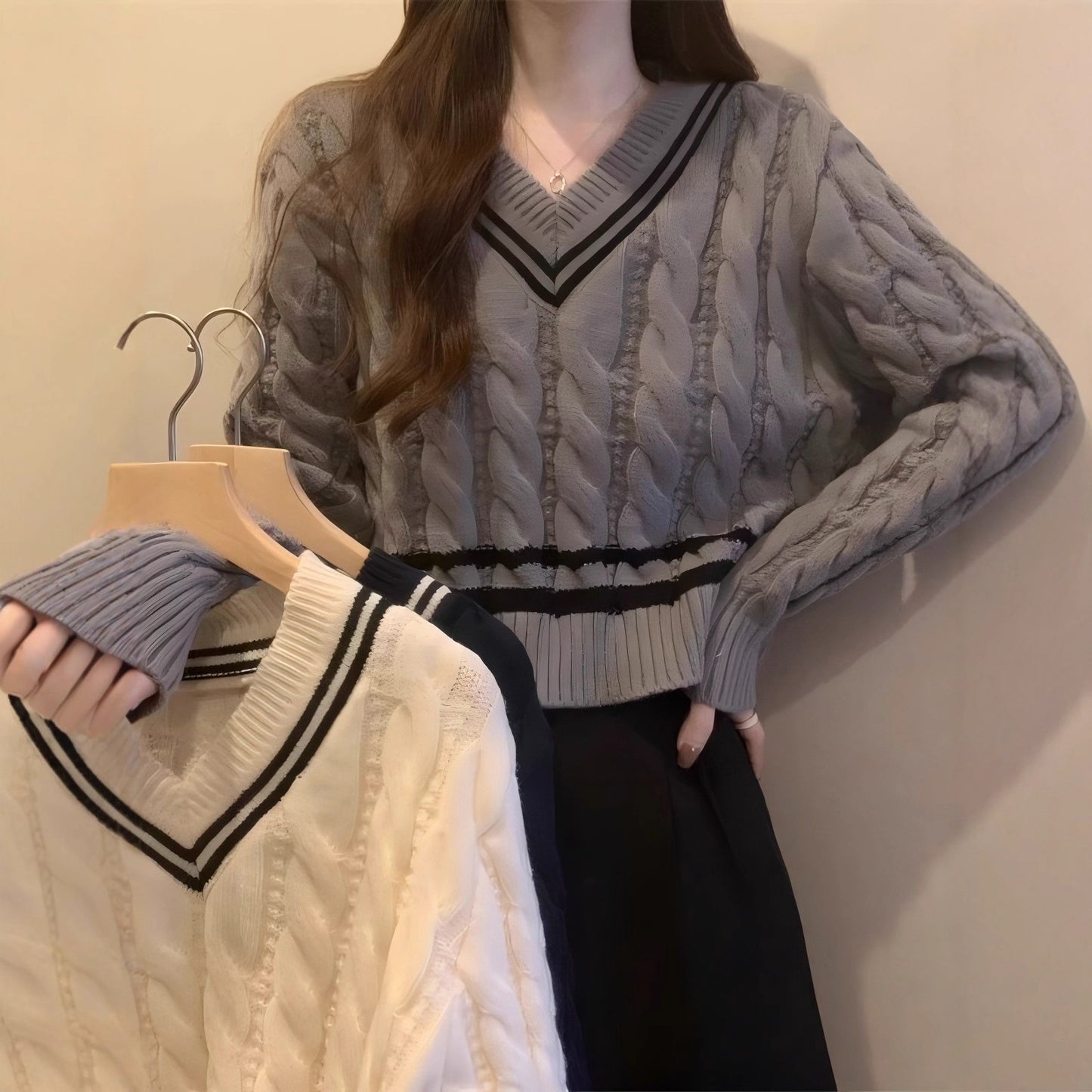 Pull en tricot à col en V et motif en relief pour dames Chic und Stil