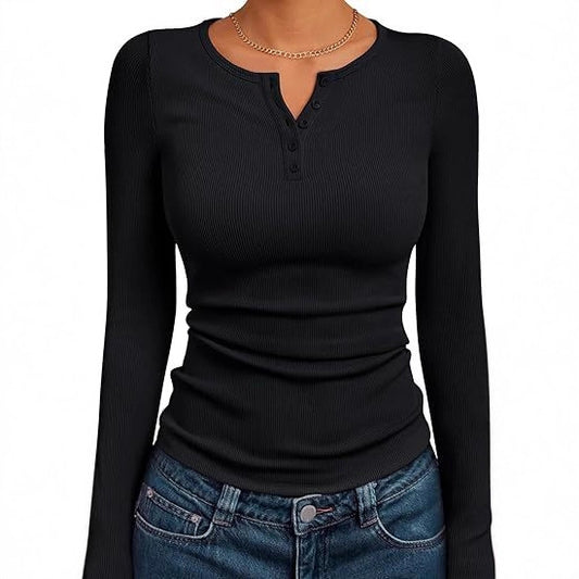 Chemise à manches longues ajustée pour femmes avec patte de boutonnage et structure en rib Chic und Stil