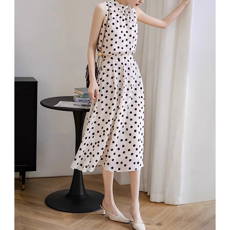 Robe midi à pois pour femme avec design à col haut Chic und Stil