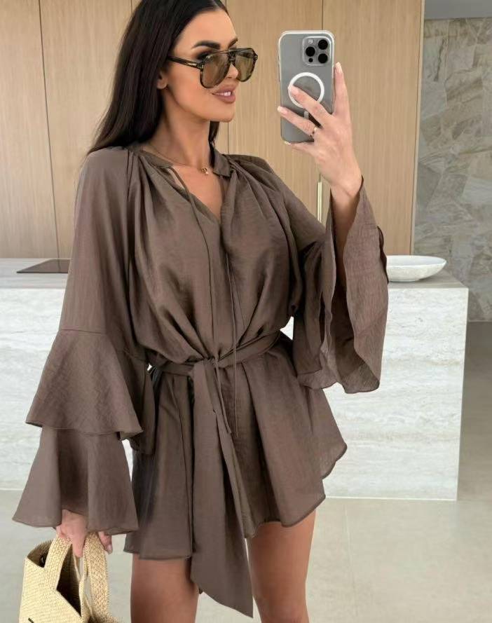 Robe caftan décontractée pour femmes avec des manches volumineuses et une ceinture de taille Chic und Stil