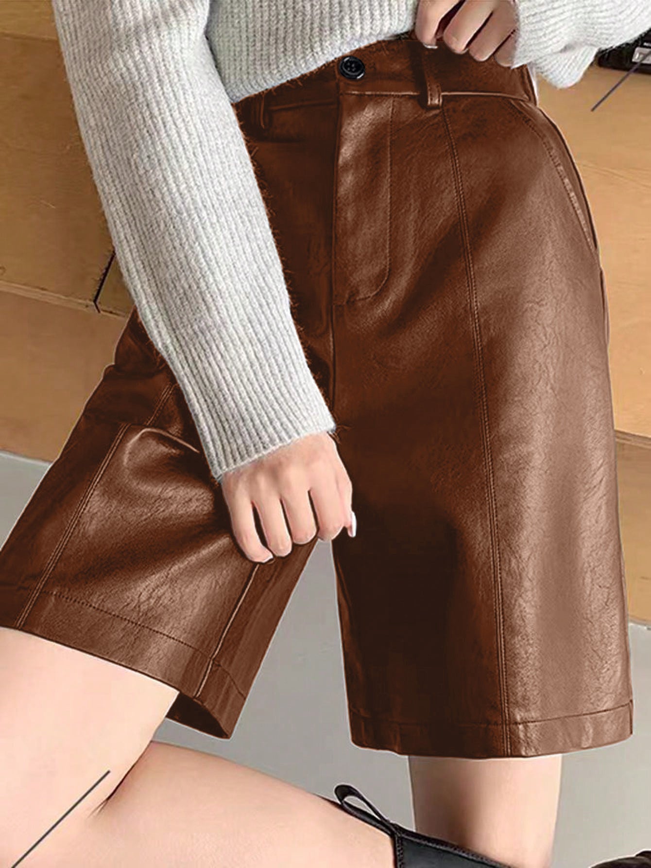 Shorts en cuir de haute qualité pour femmes avec coupe élégante Chic und Stil