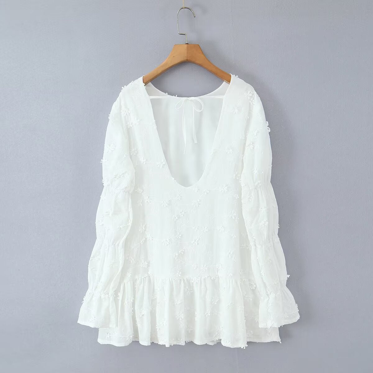 Robe d'été aérienne pour femmes avec design de broderie florale et manches volumineuses Chic und Stil