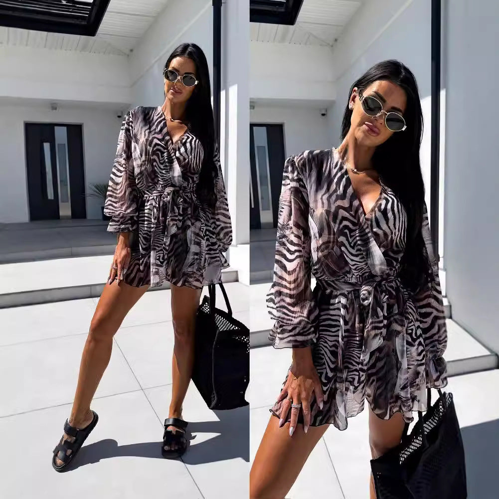 Women's Floral Print Wrap Dress with Tie Sleeves Chic und Stil