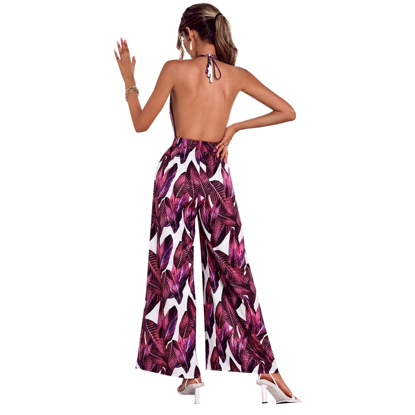 Combinaison aérienne pour femmes avec décolleté en V plongeant et design floral à feuilles Chic und Stil