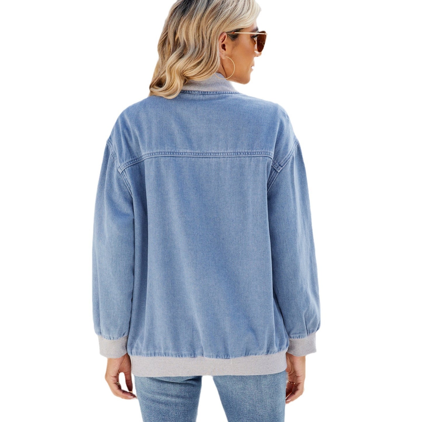 Women's denim bomber jacket with practical pockets and high-quality workmanship Chic und Stil