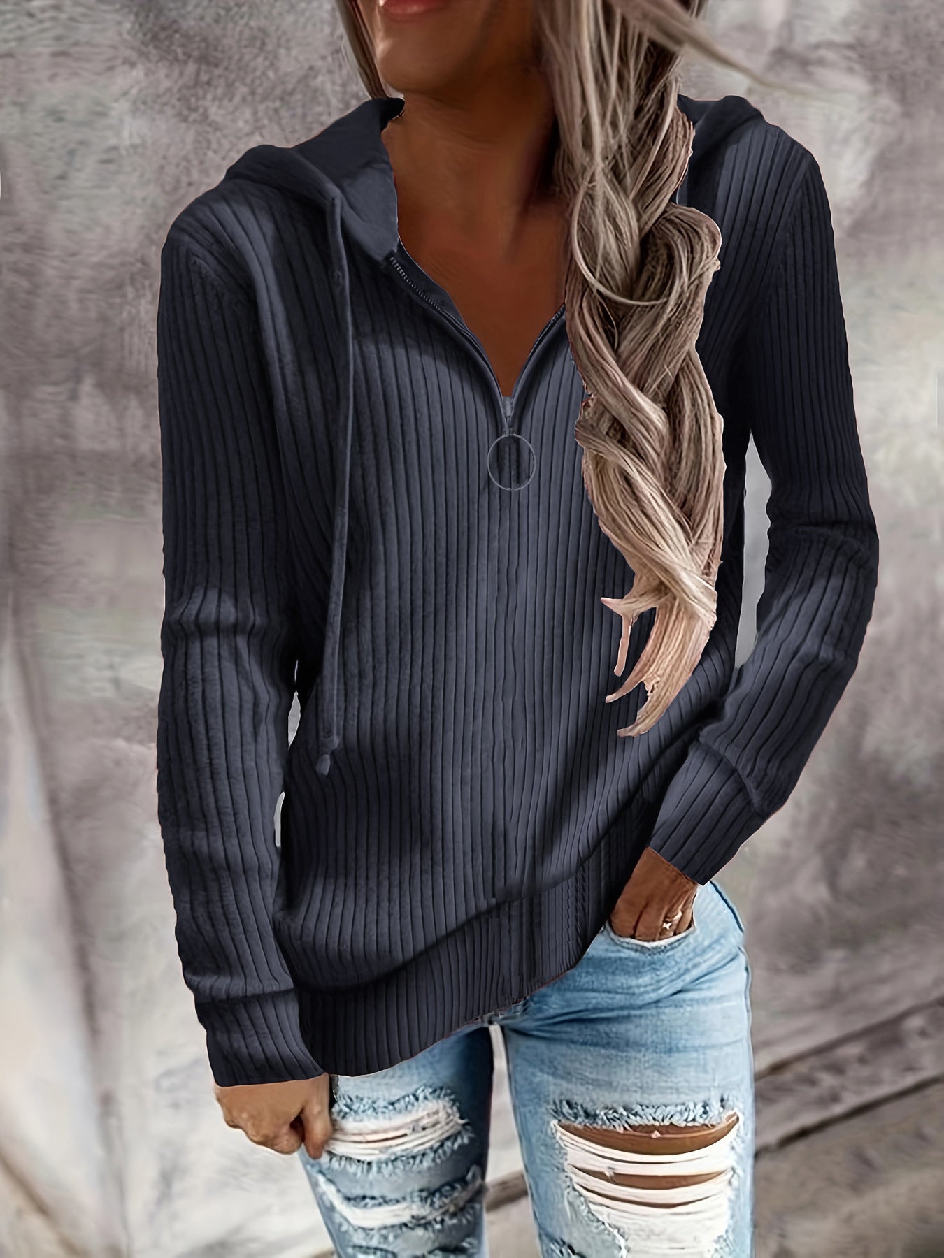 Dame Zip-Hoodie avec design en rib structuré et zip intégral Chic und Stil