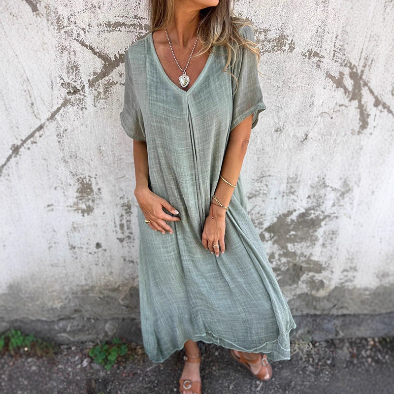 Robe maxi décontractée pour femmes en tissu léger avec décolleté en V et manches courtes Chic und Stil